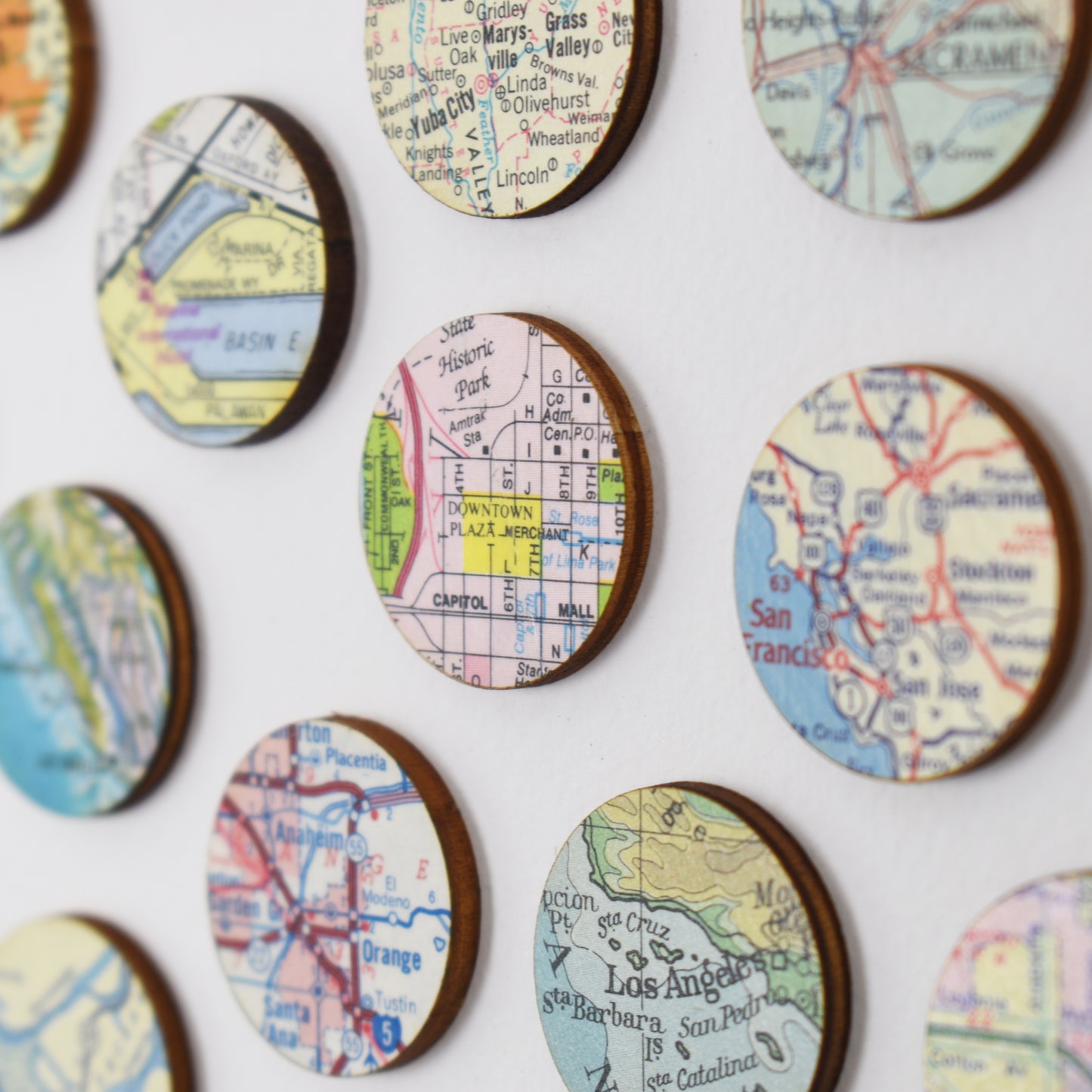 Vintage California Map Dots Collage, Circle