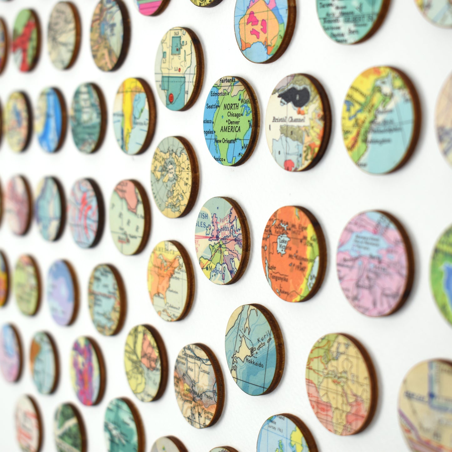 Vintage World Map Dots Collage, Circle