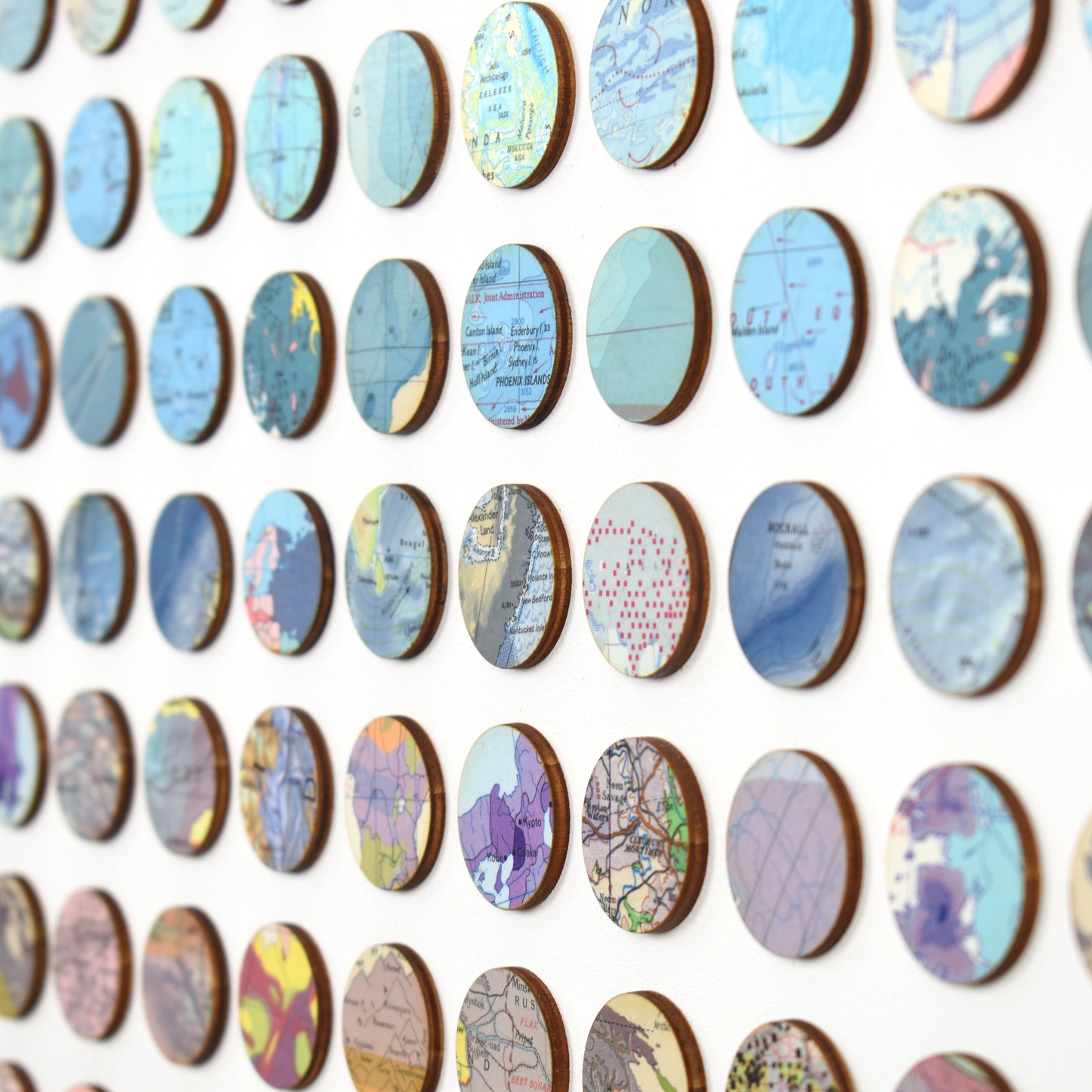 Three Hundred and Twenty Four World Map Dots Rainbow