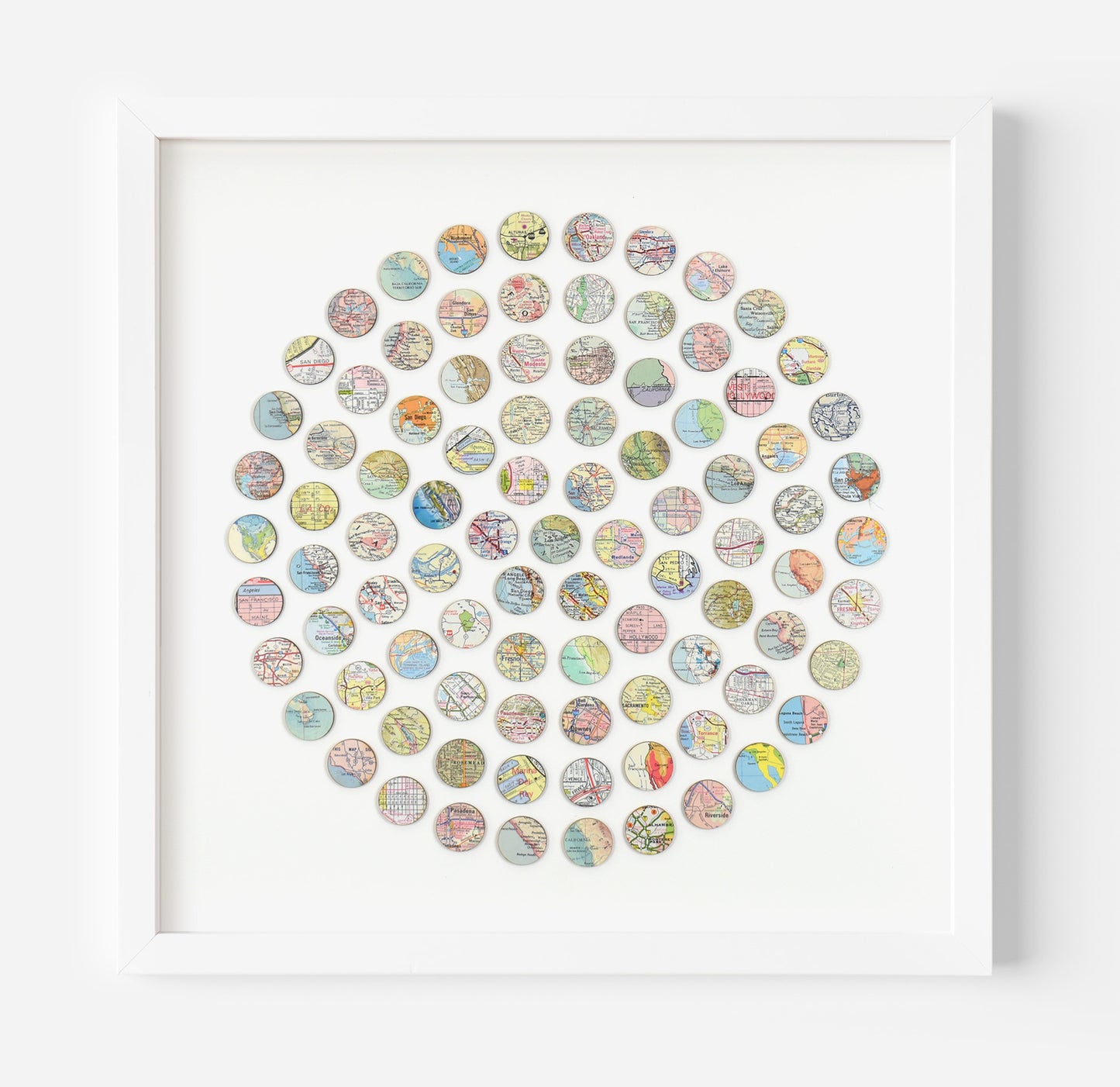 Vintage California Map Dots Collage, Circle